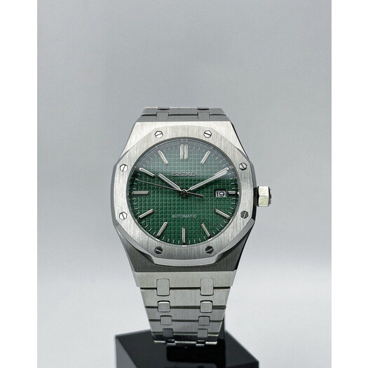 Custom Seiko Mod • Green AP • 42mm